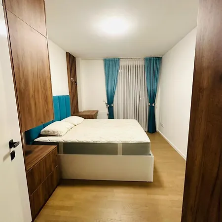 Apartment Exclusive With Free Garage *